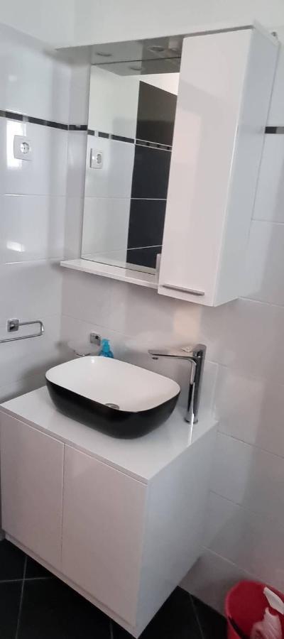 Petra Apartment *